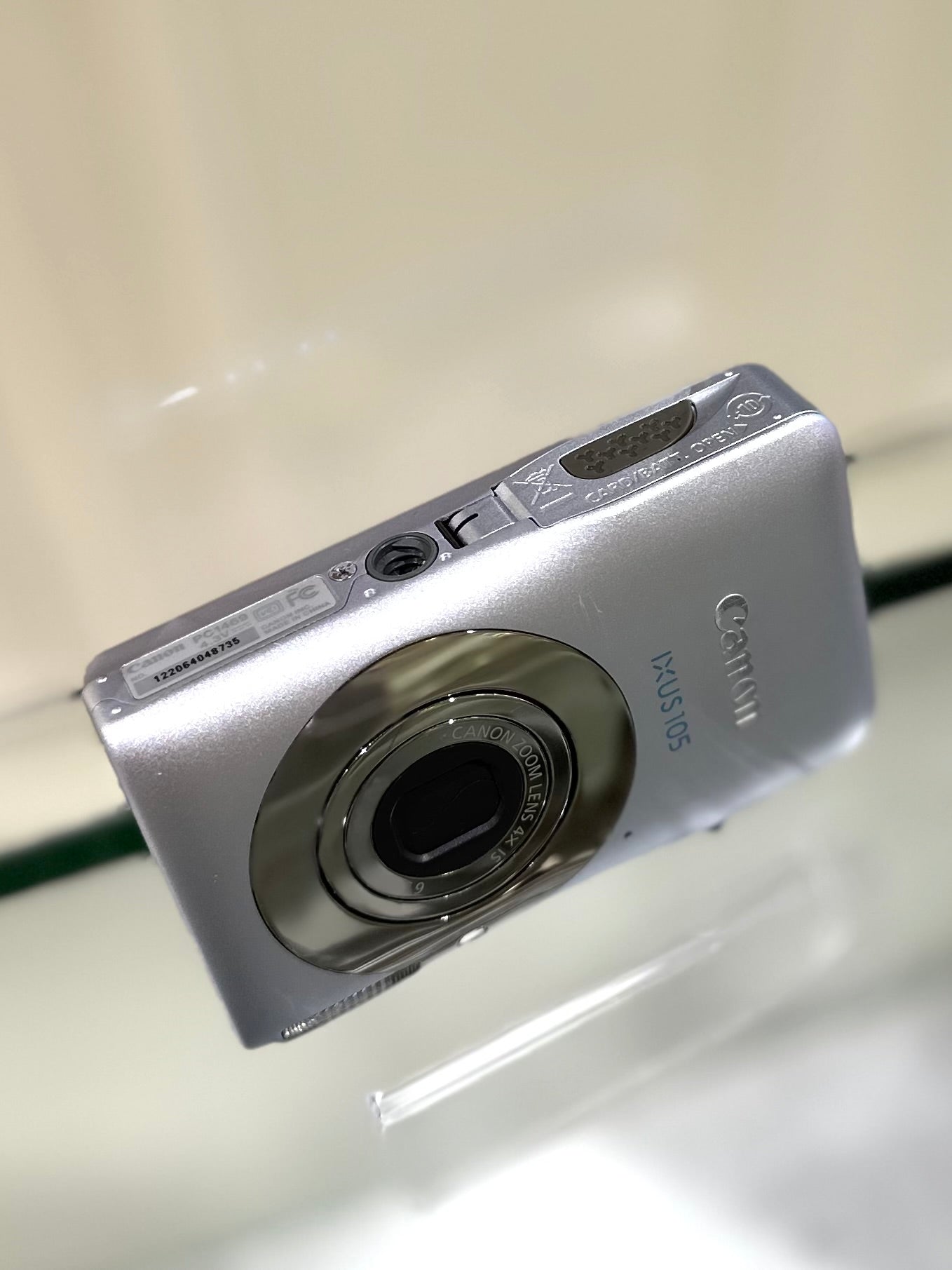 Canon IXUS 105 in silver
