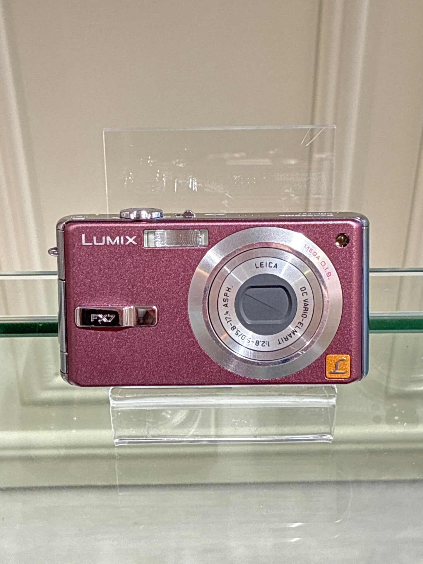 Panasonic LUMIX DMC-FX7 nearly new condition/ Rare Colour