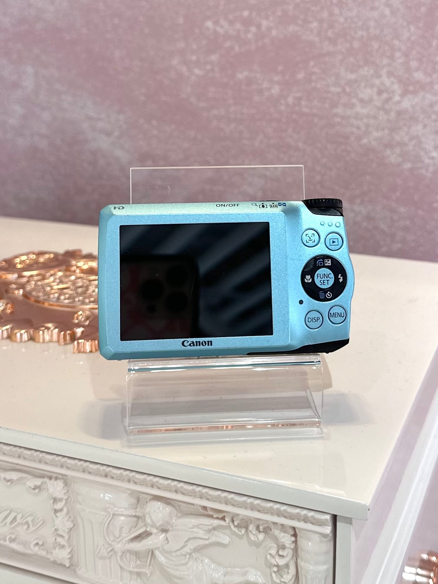 Canon Powershot A3200is in blue