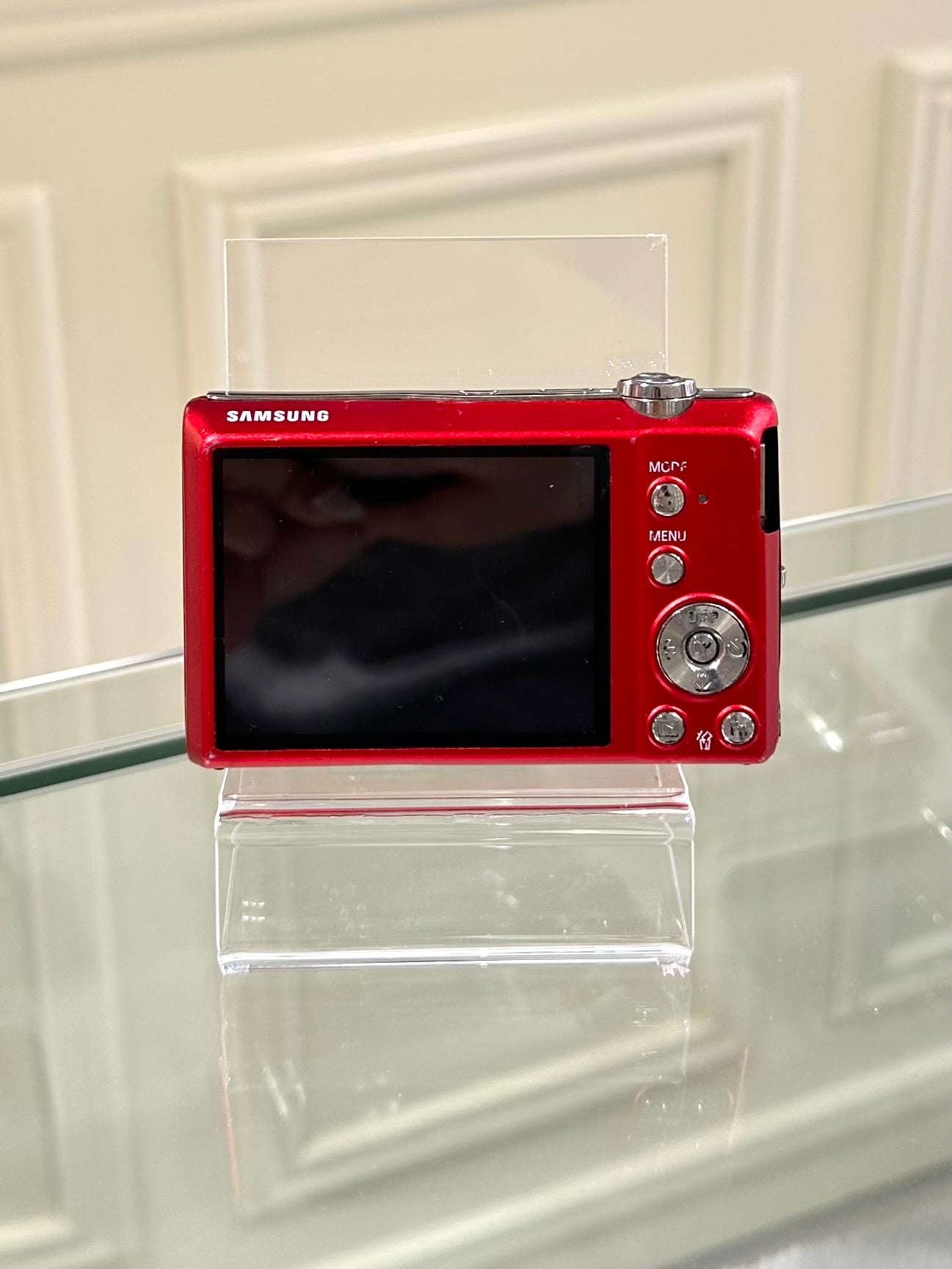 Samsung ST60 in red