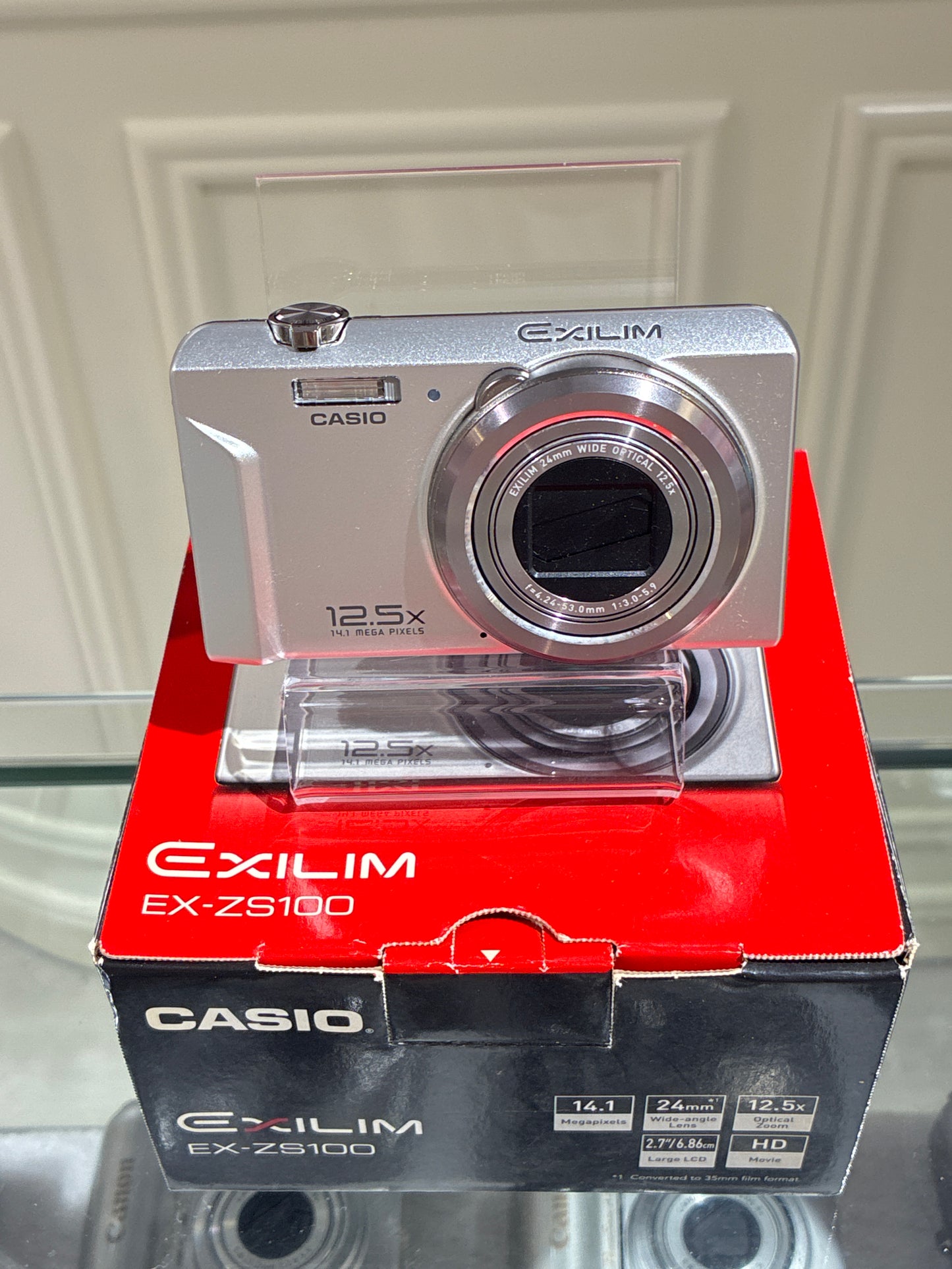 Casio EXILIM EX-ZS100 fullset nearly new condition