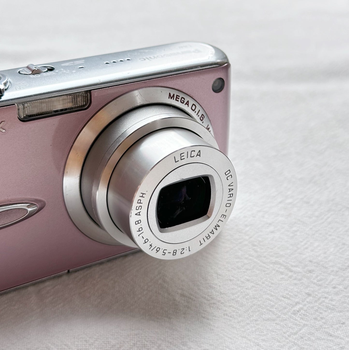 Panasonic Lumix FX-01