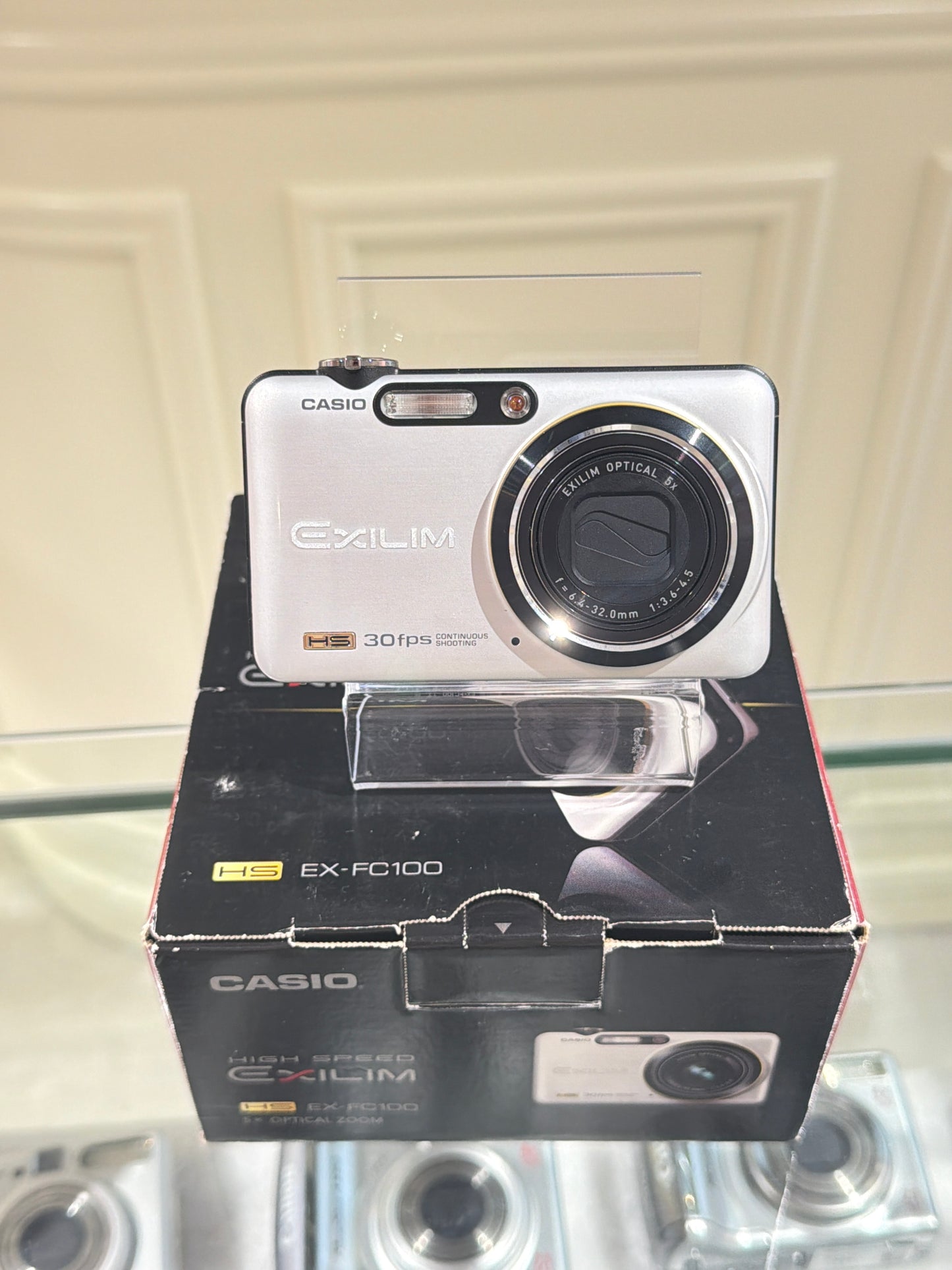 Casio EXILIM EX-FC100 💘nearly new condition fullset