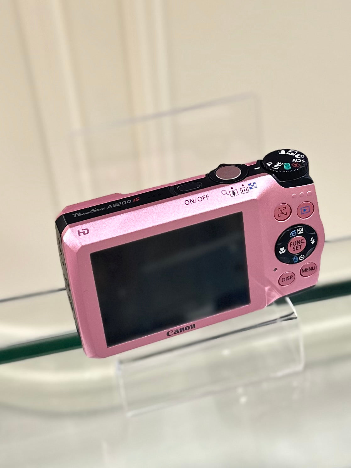 Canon Powershot A3200is in pink
