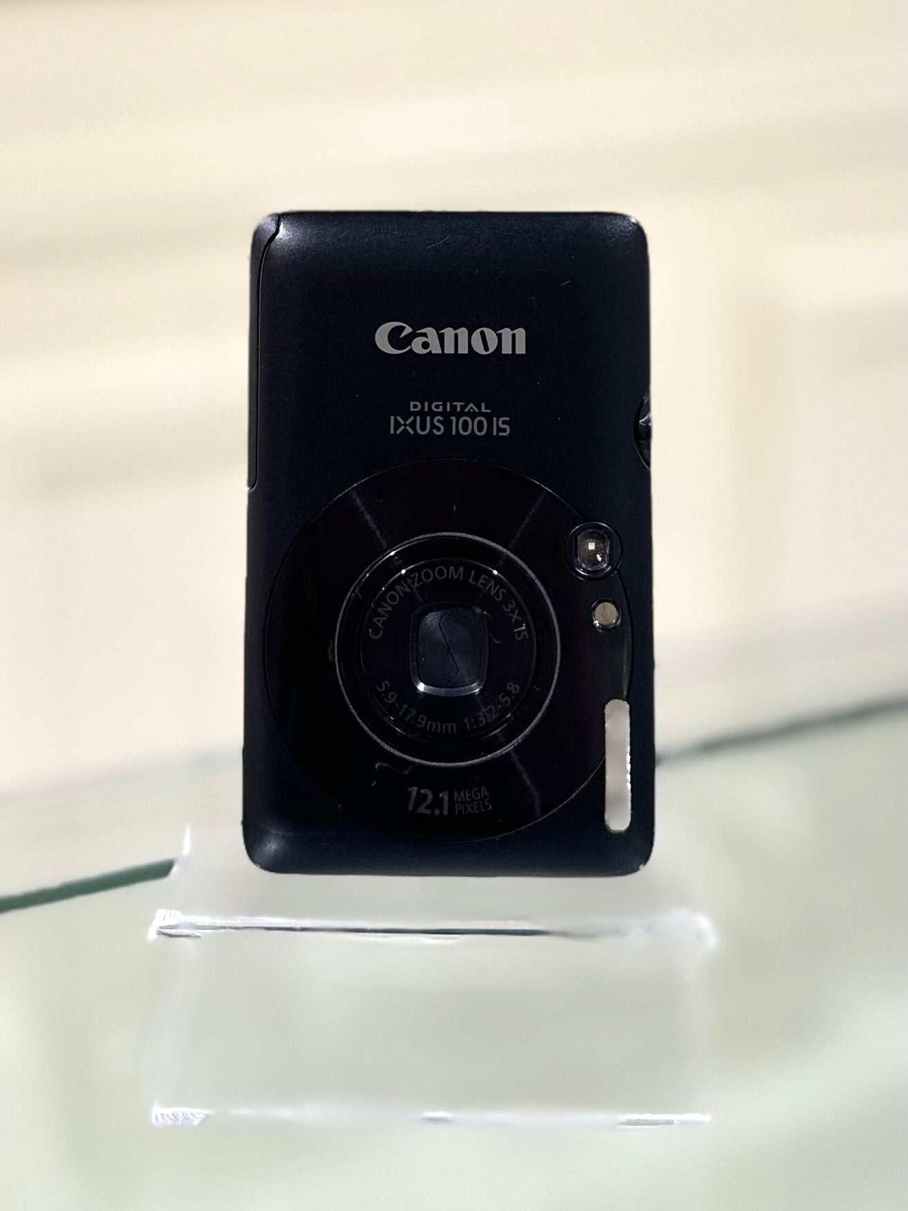 Canon IXUS 100IS (IXY 210IS) in black | Excellent Condition