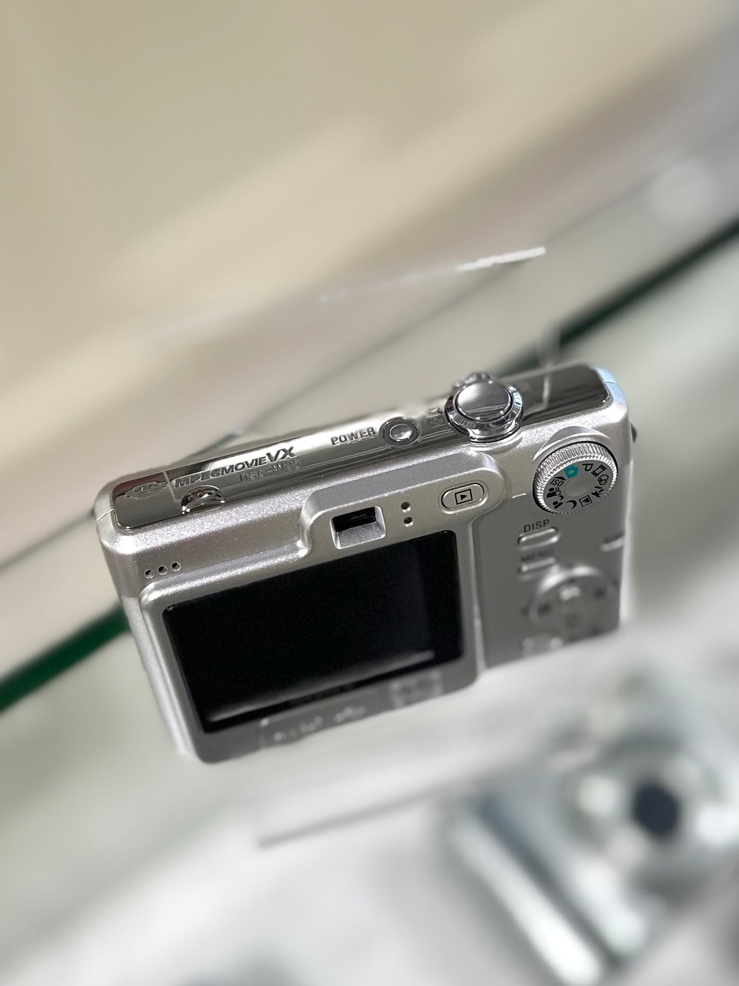 Sony Cybershot W35 in silver