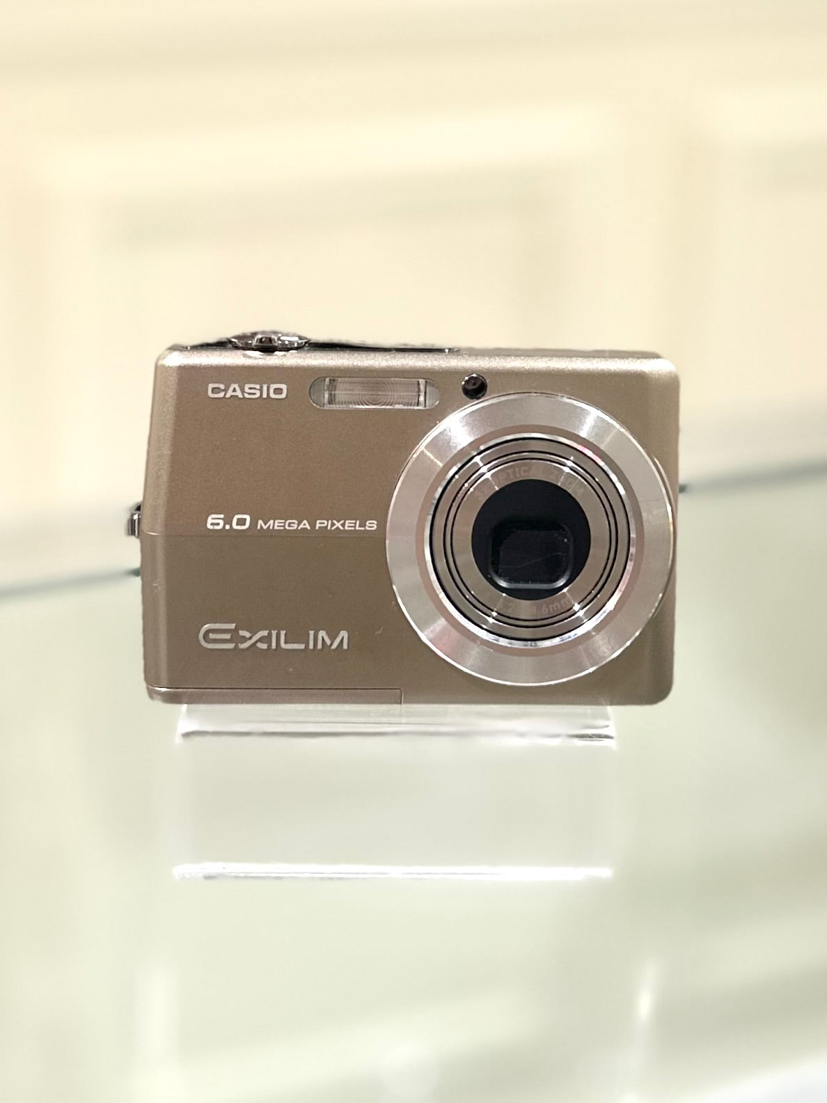 Casio Exilim Z600