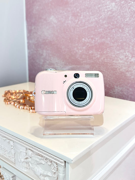 Canon Powershot E1 in pink
