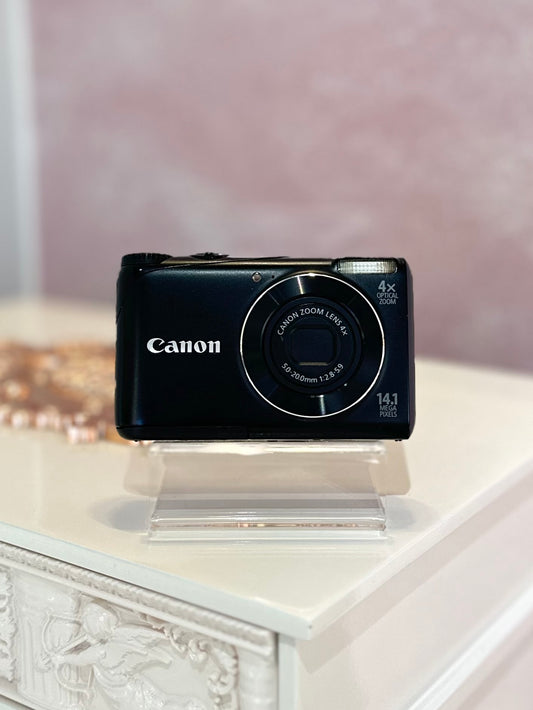 Canon Powershot A2200 in black excellent condition nearly new