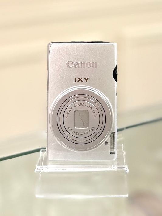 Canon IXUS 125HS (IXY 220F) in silver | Excellent condition