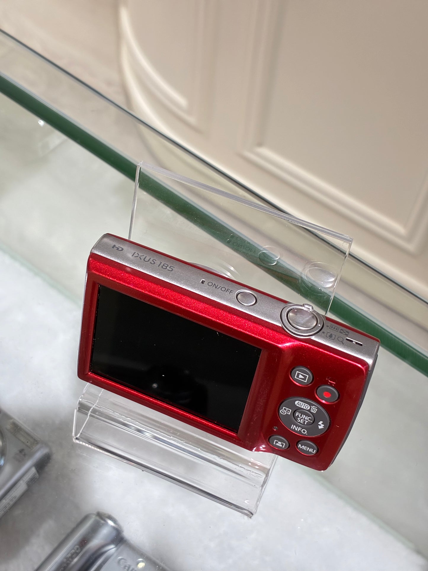 Canon IXUS 185 in red (IXY 200)
