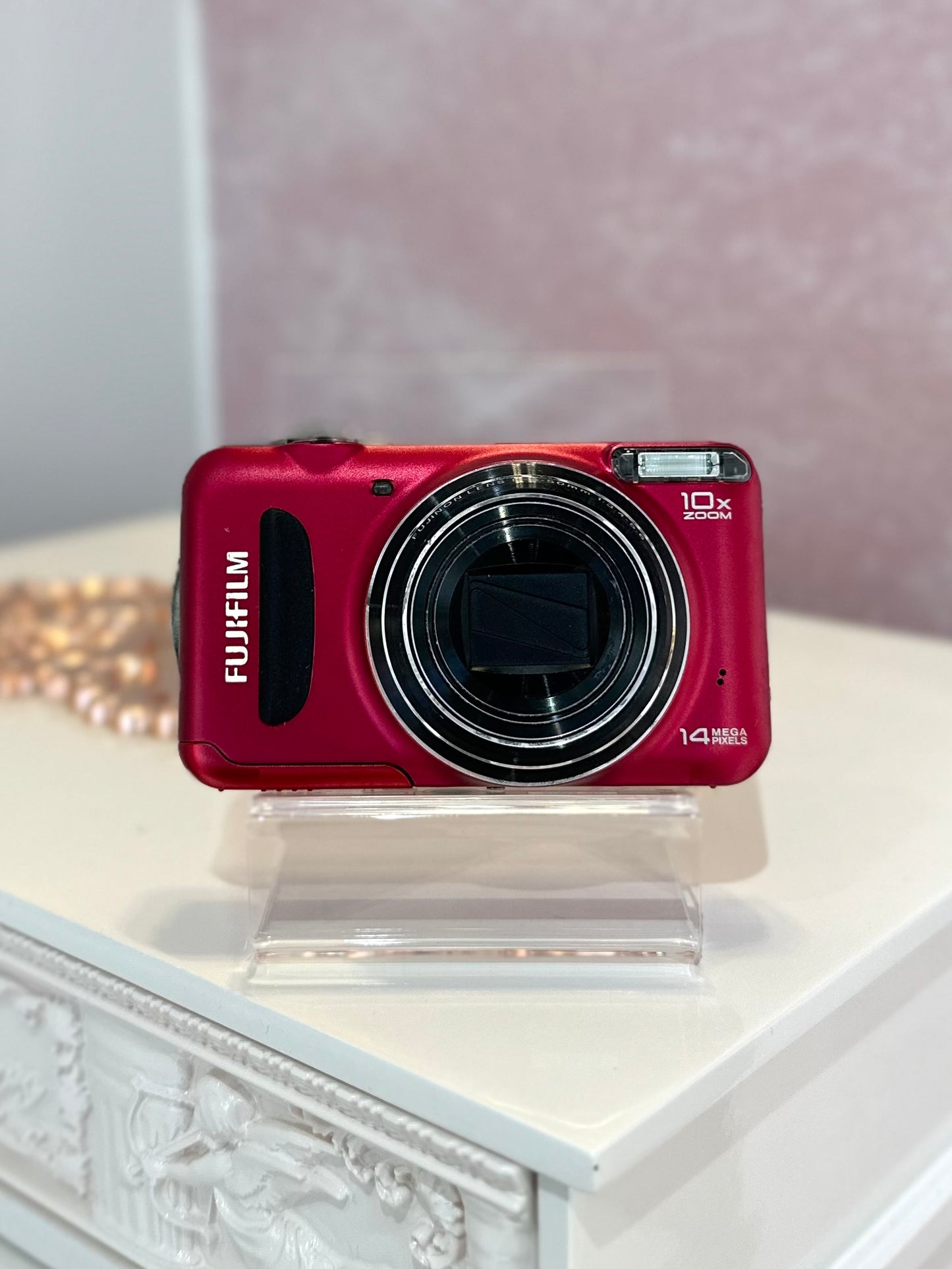 Fujifilm Finepix T300 in red (nearly new)