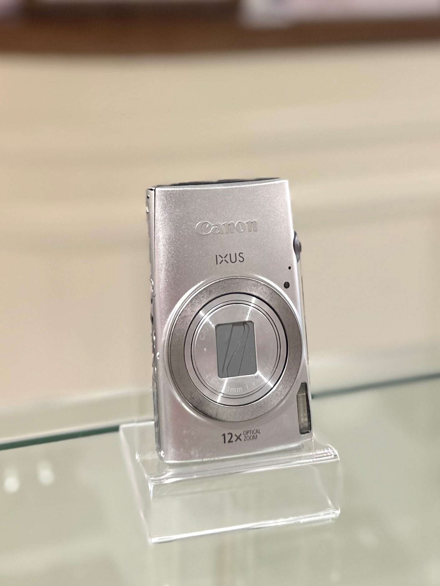 Canon IXUS 170 in silver