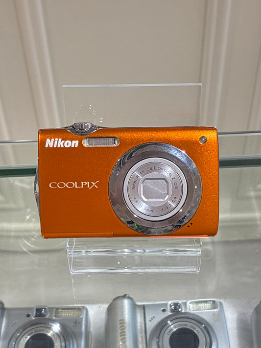 Nikon Coolpix S3000 🍊Excellent Condition