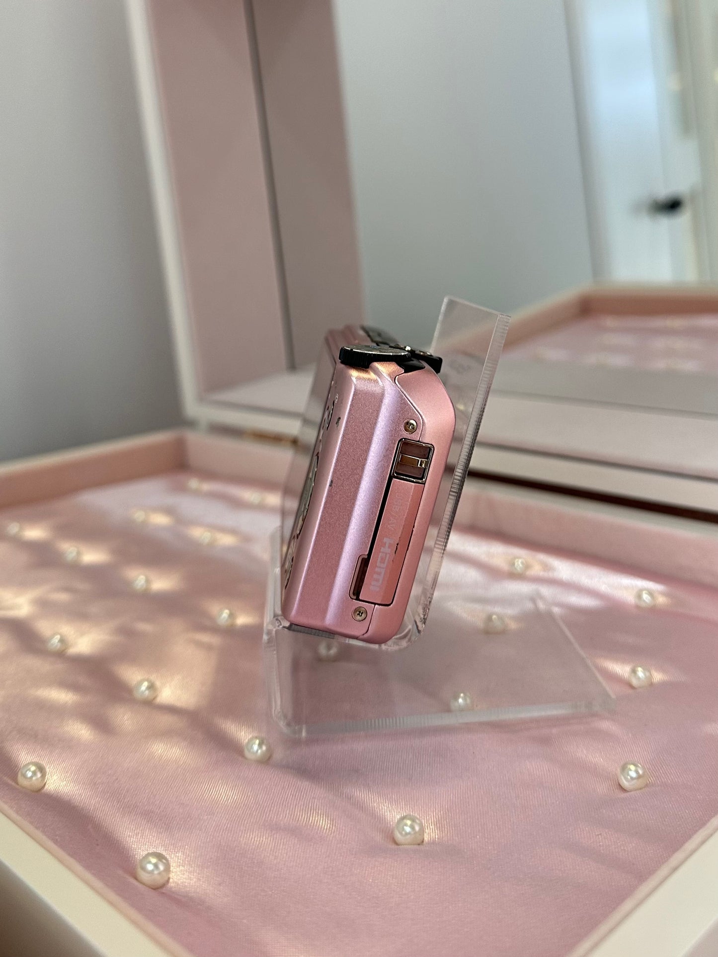 Casio Exilim EX-ZR400 in pink