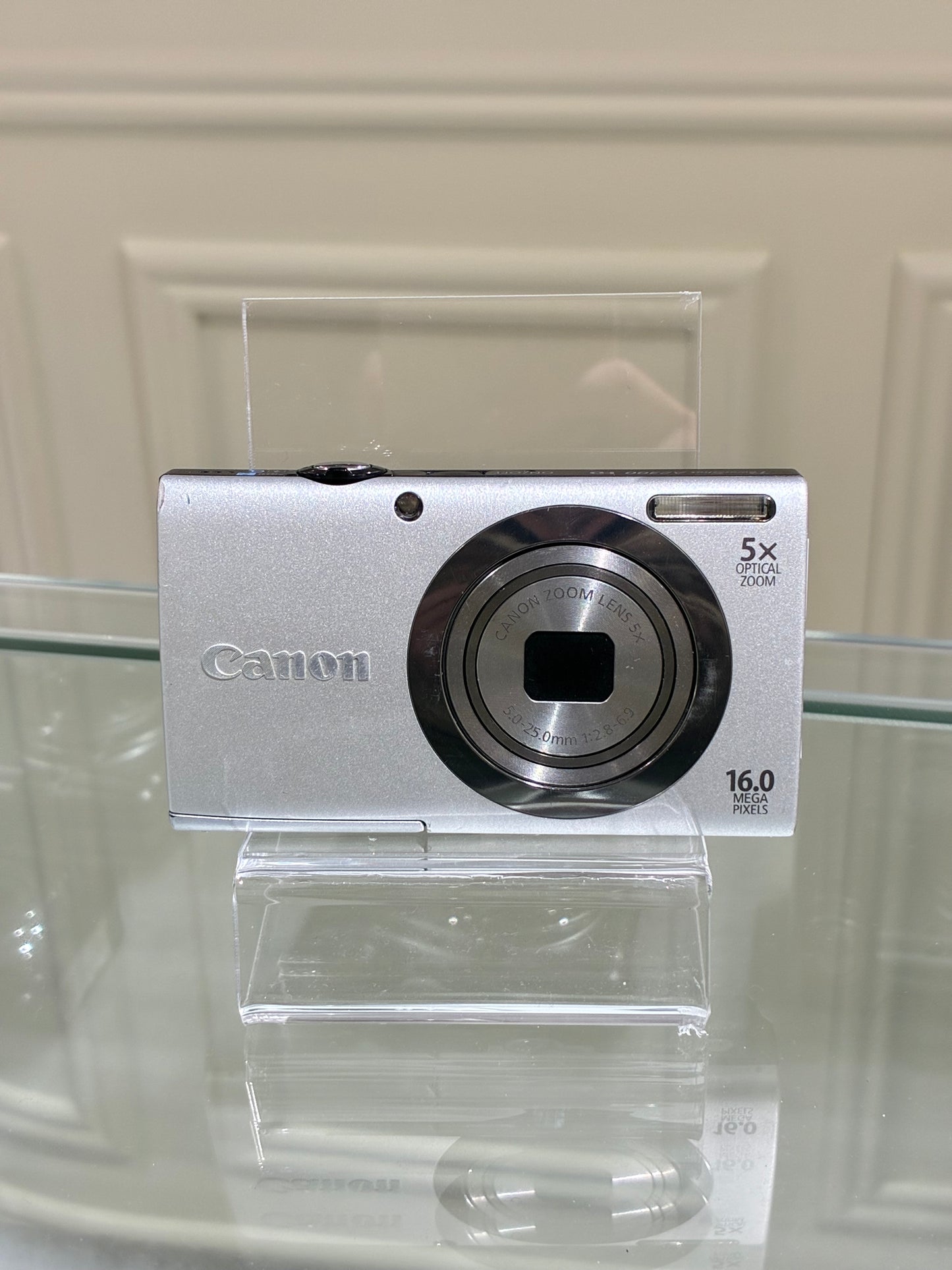 Canon Powershot A2300 in silver