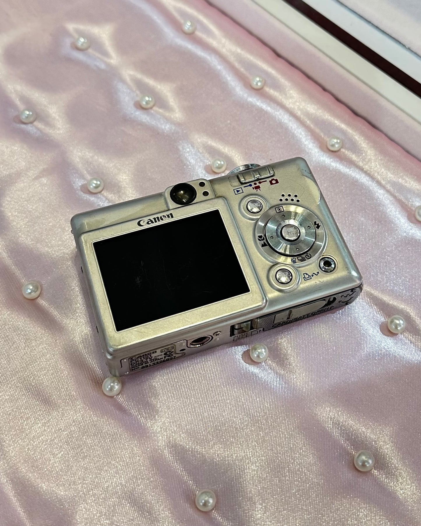 Canon IXY 50