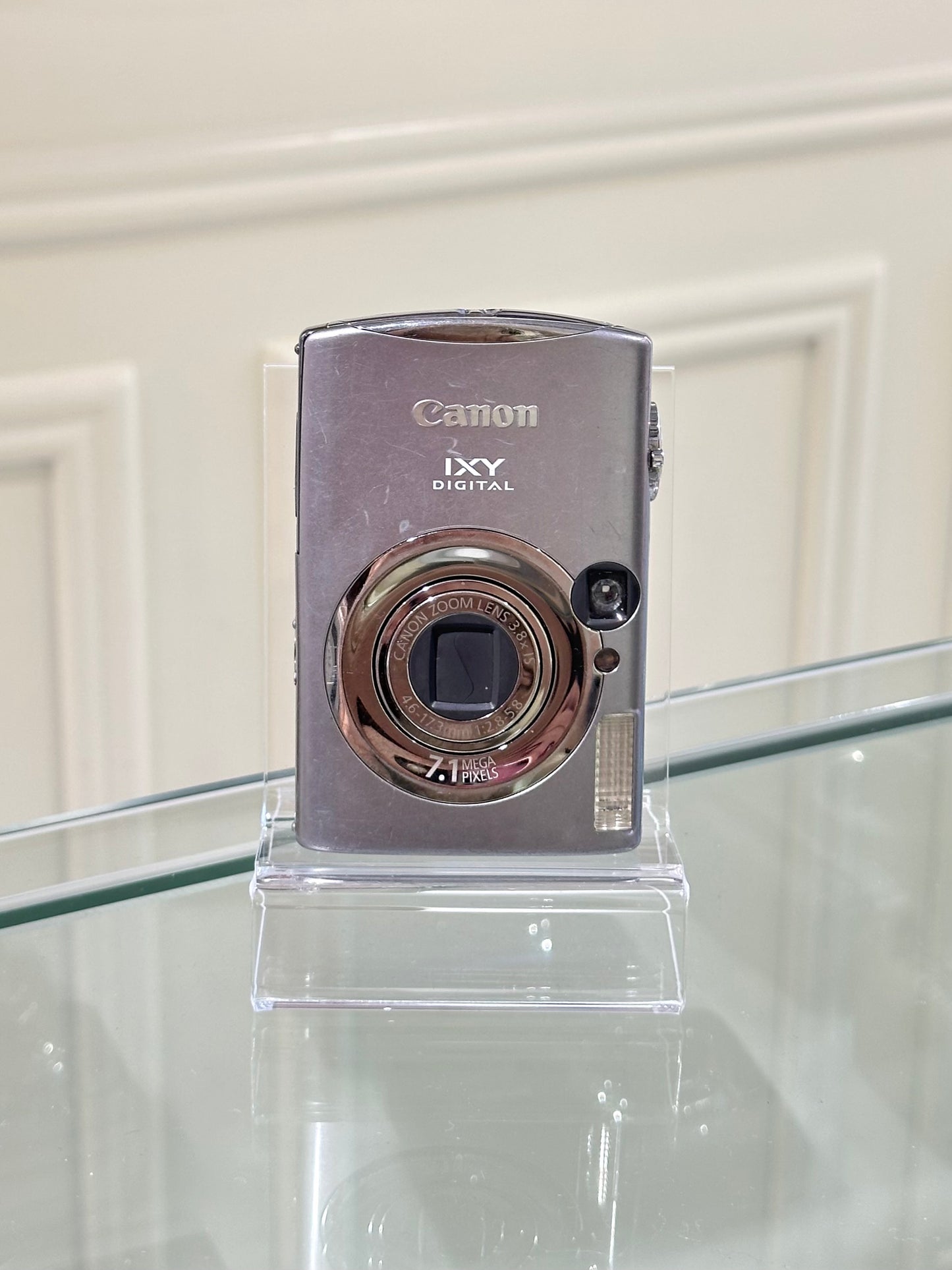 Canon IXY 900is