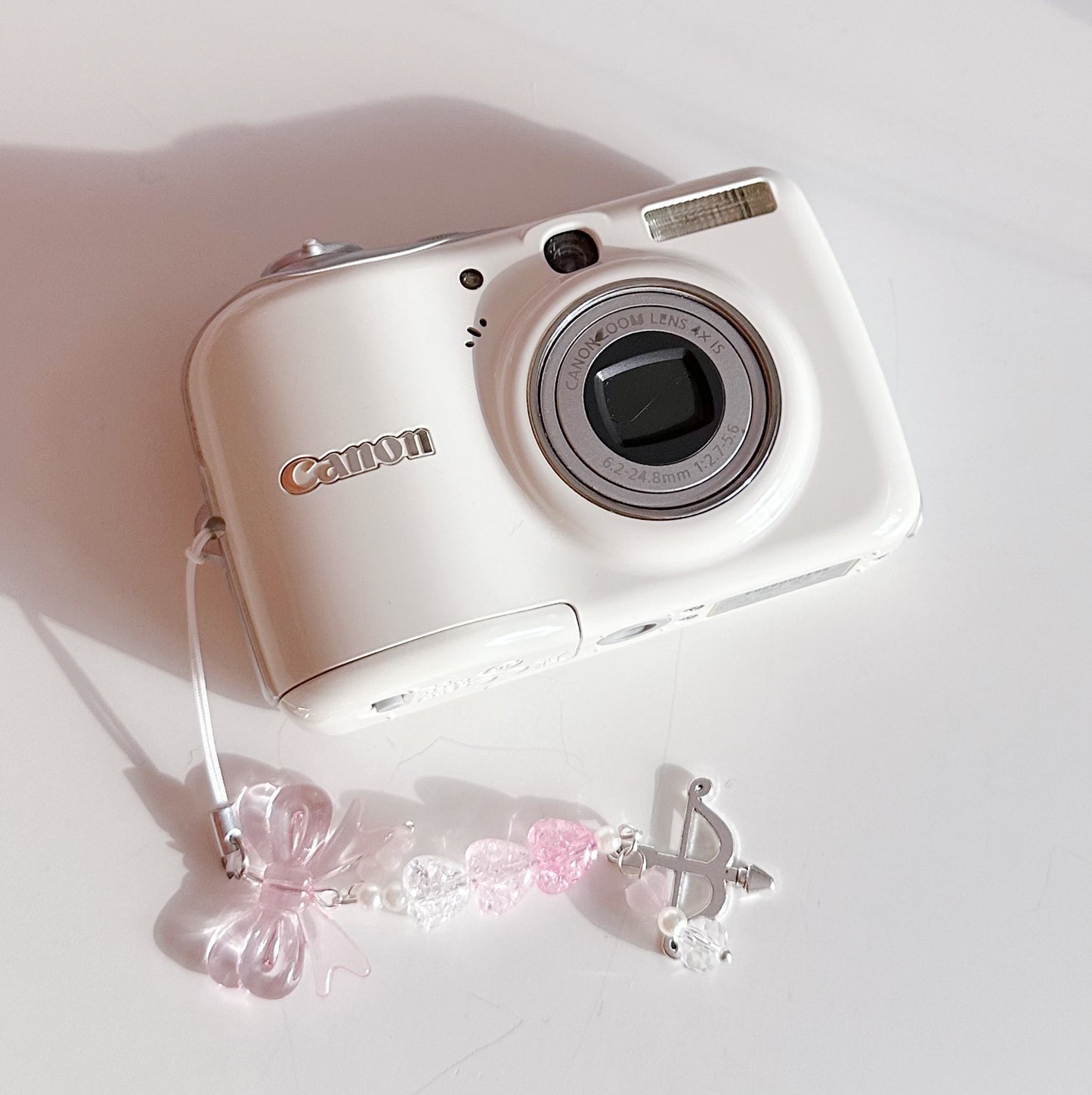 8成新 - RARE RESTOCK! ♡ Canon Powershot E1 (white)