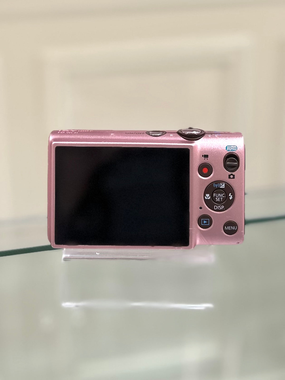 Canon IXY 100F (IXUS 135) in pink