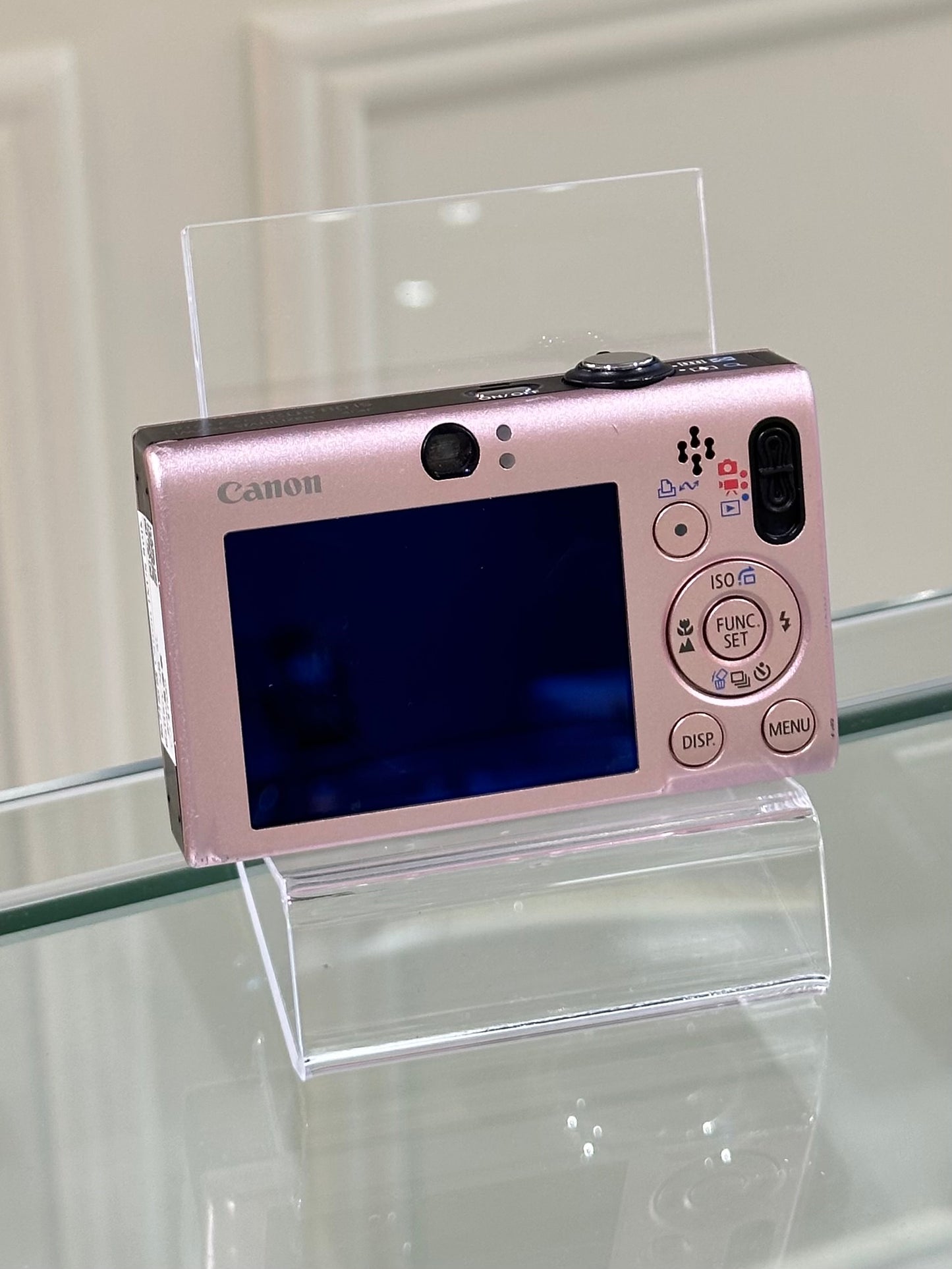 Canon IXUS 80is in pink