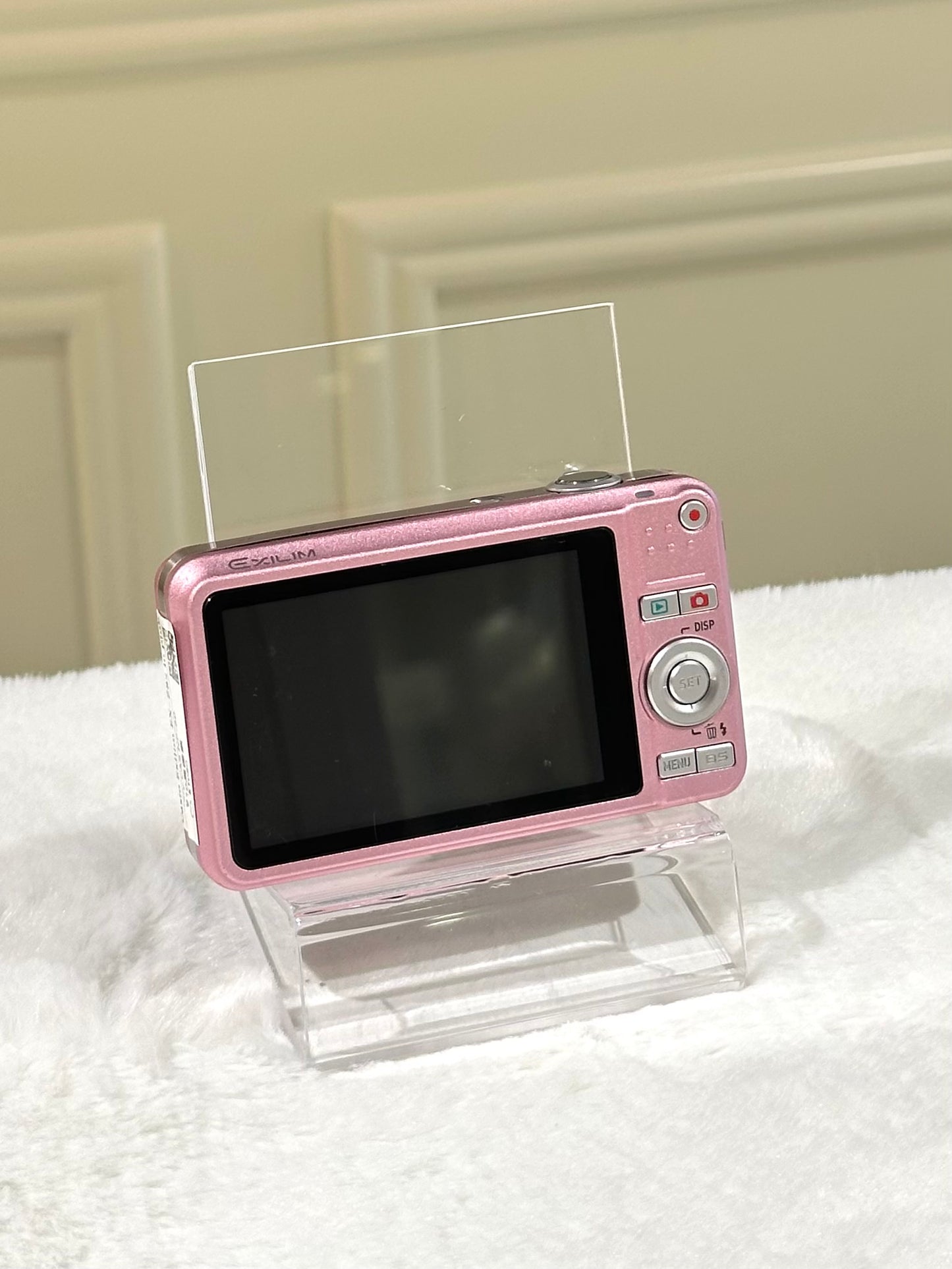 Casio Exilim EX-Z85 in pink