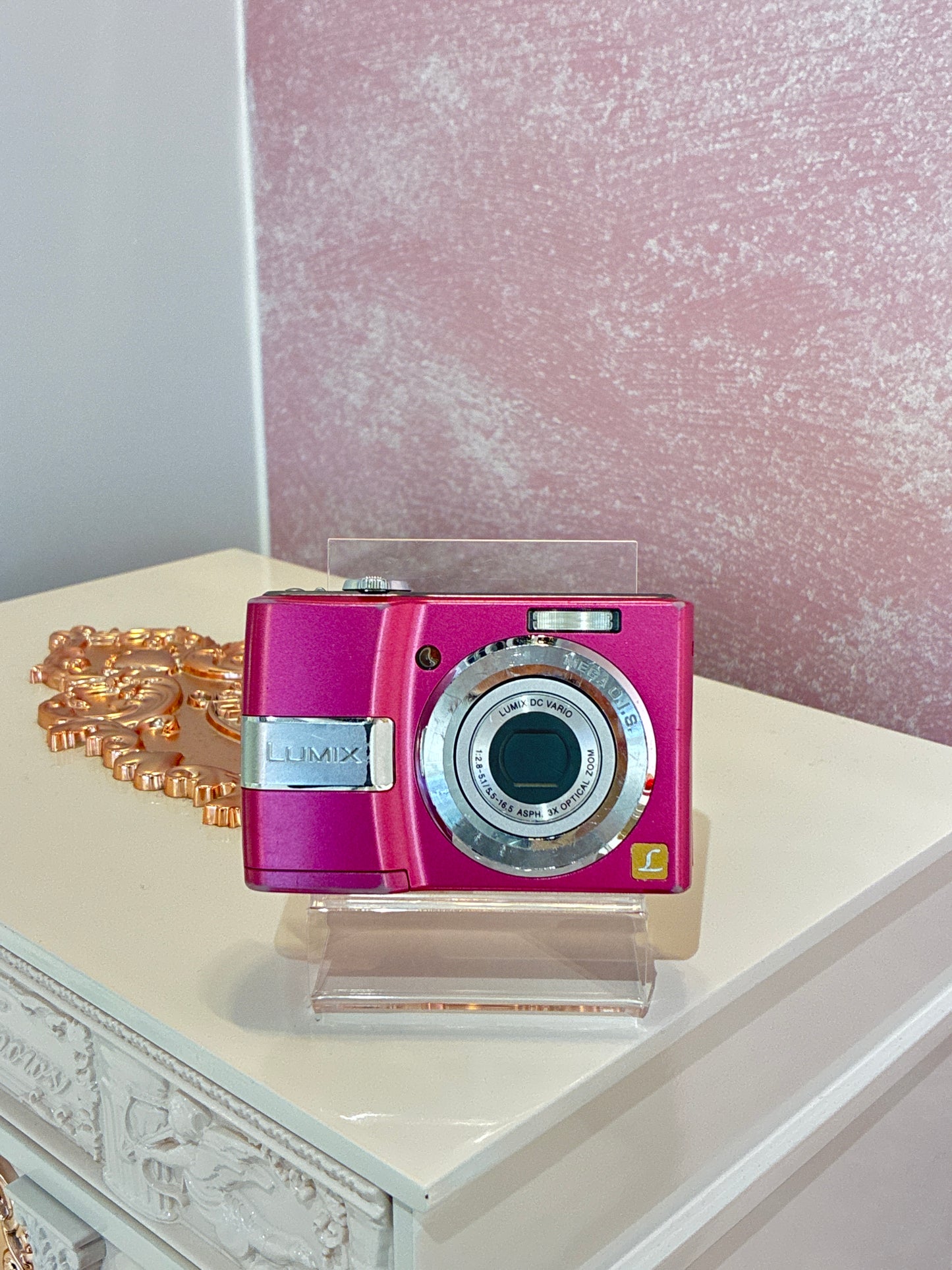 Panasonic Lumix DMC-LS80 (Pink)