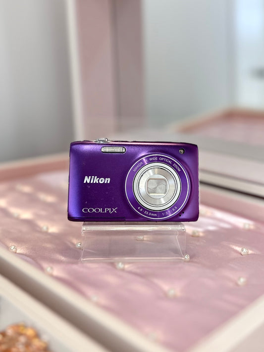 Nikon Coolpix S3100 in purple