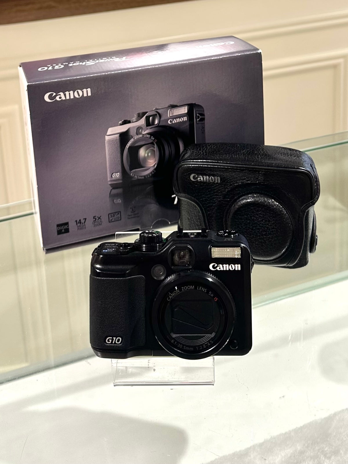Rare Full Set | Canon Powershot G10 in Excellent Condition with Leather Case