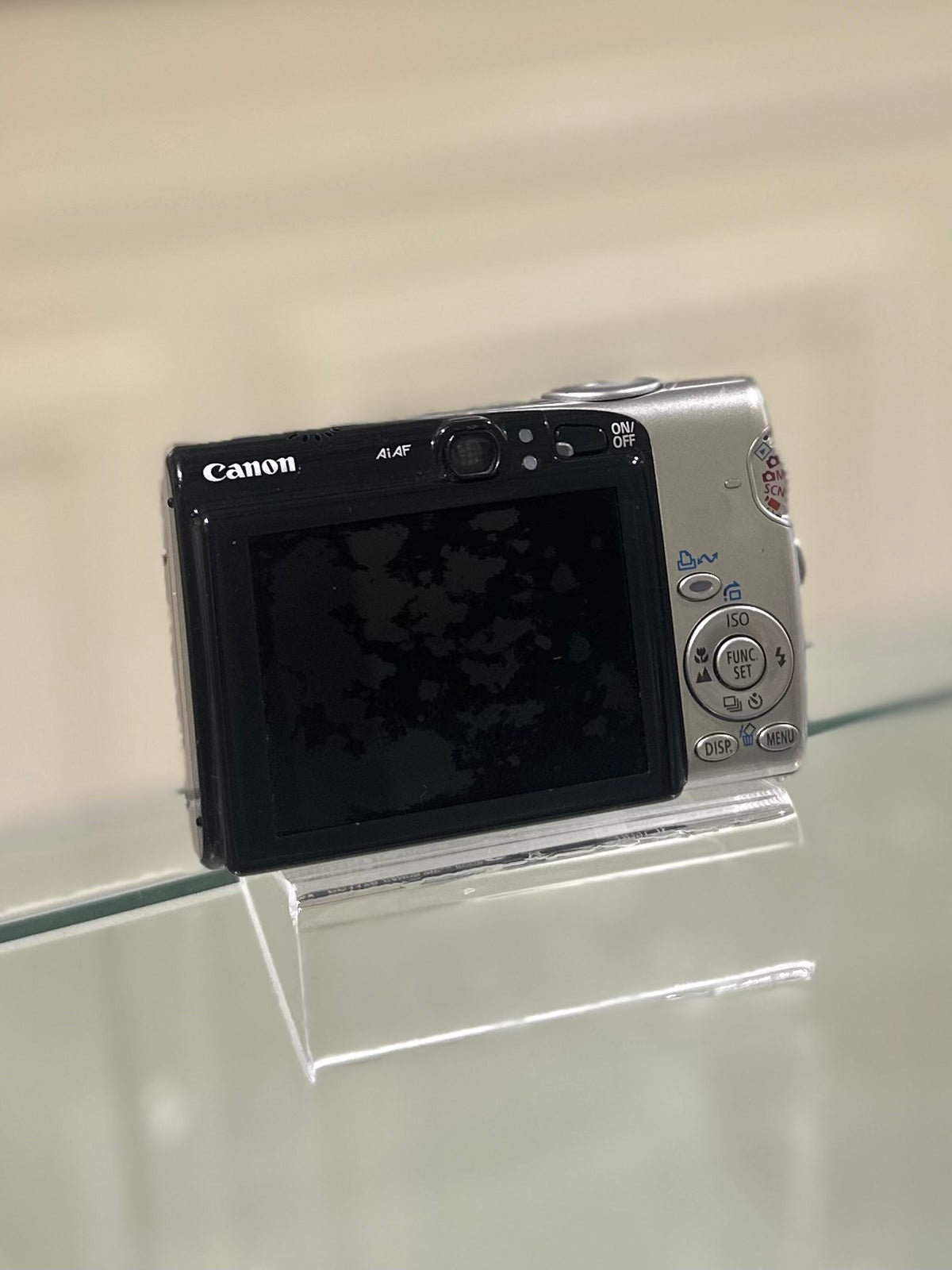 / Canon Powershot SD700is (IXUS 800is)