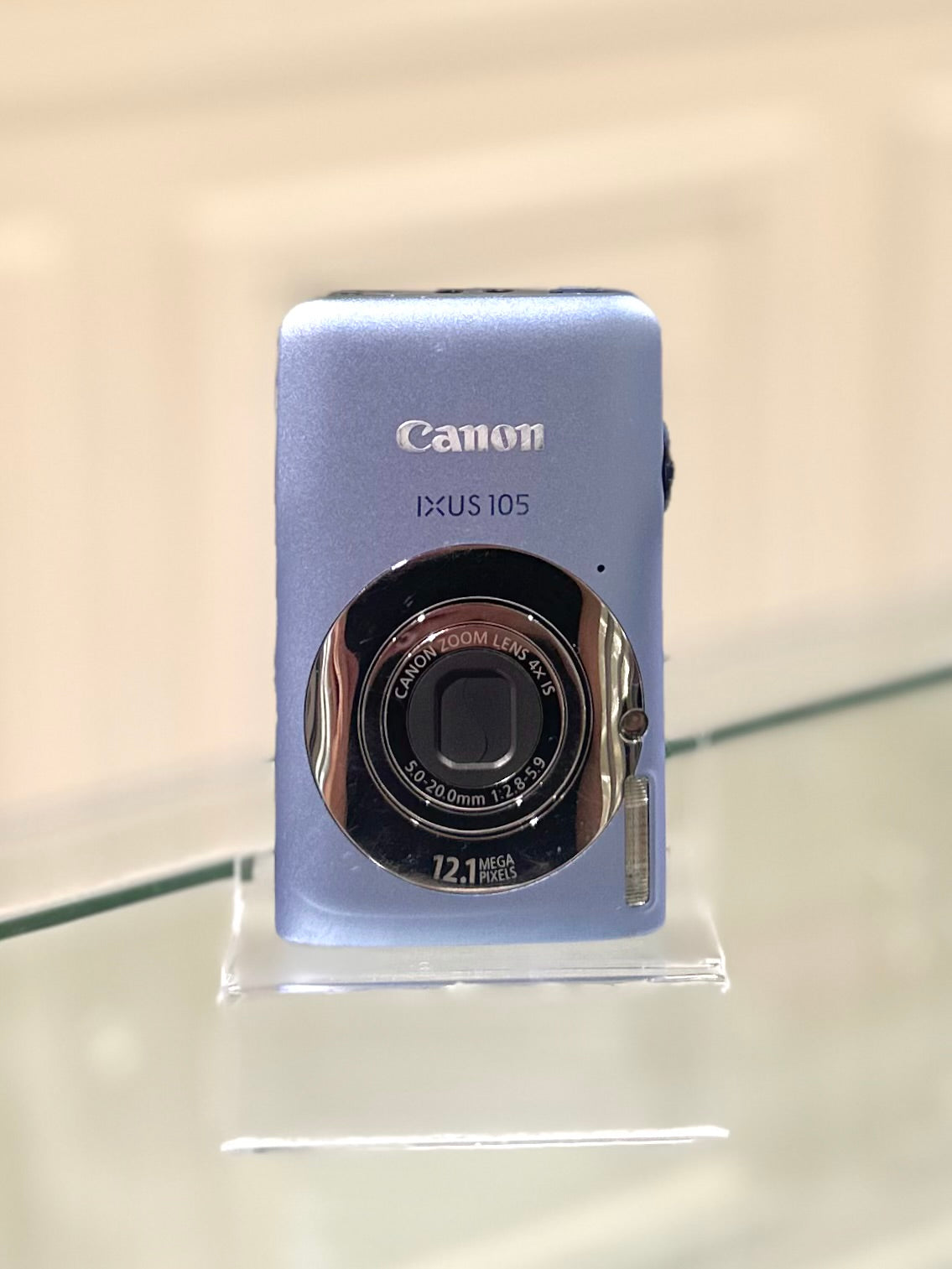 Canon IXUS 105 in blue