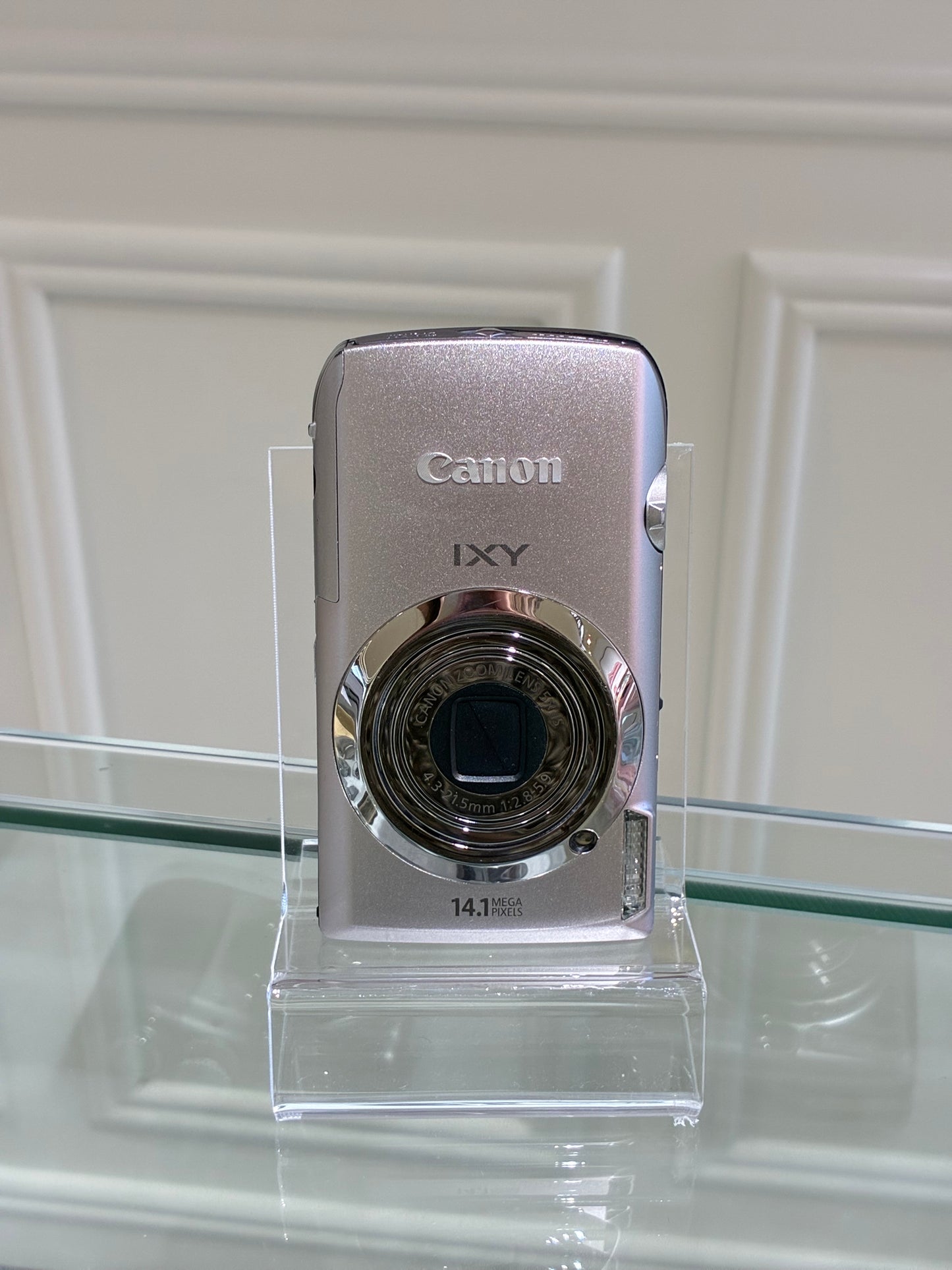Canon IXY 10s in silver (IXUS 210) | Pay by alipay/in store purchase only, pls message us!