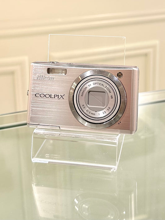 Nikon Coolpix S560