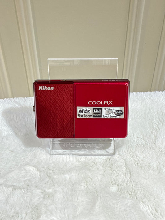 Nikon Coolpix S70 Excellent Condition touch screen