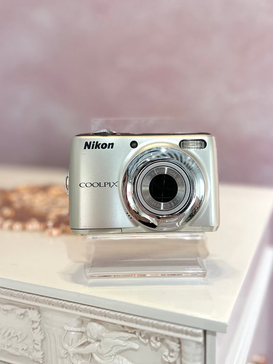 Nikon Coolpix L21 in excellent condition