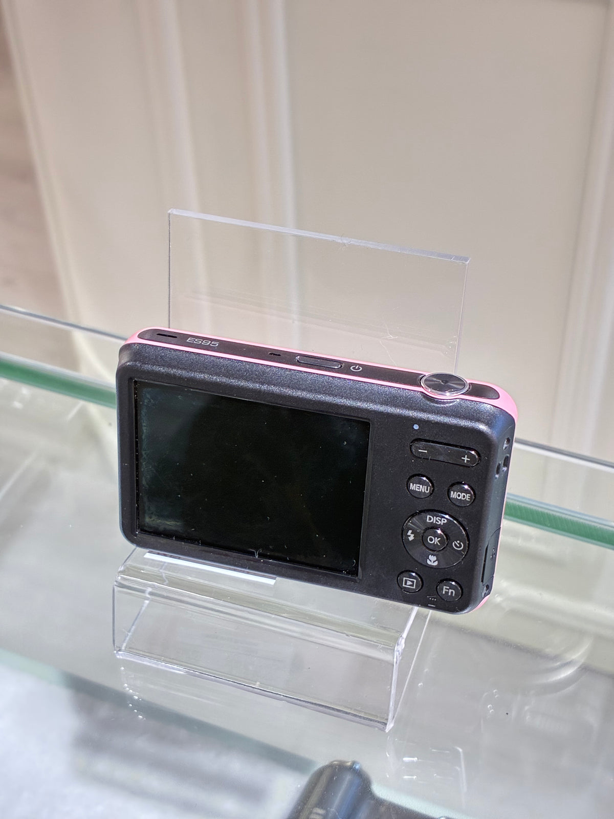 Samsung ES95 Pink nearly new condition