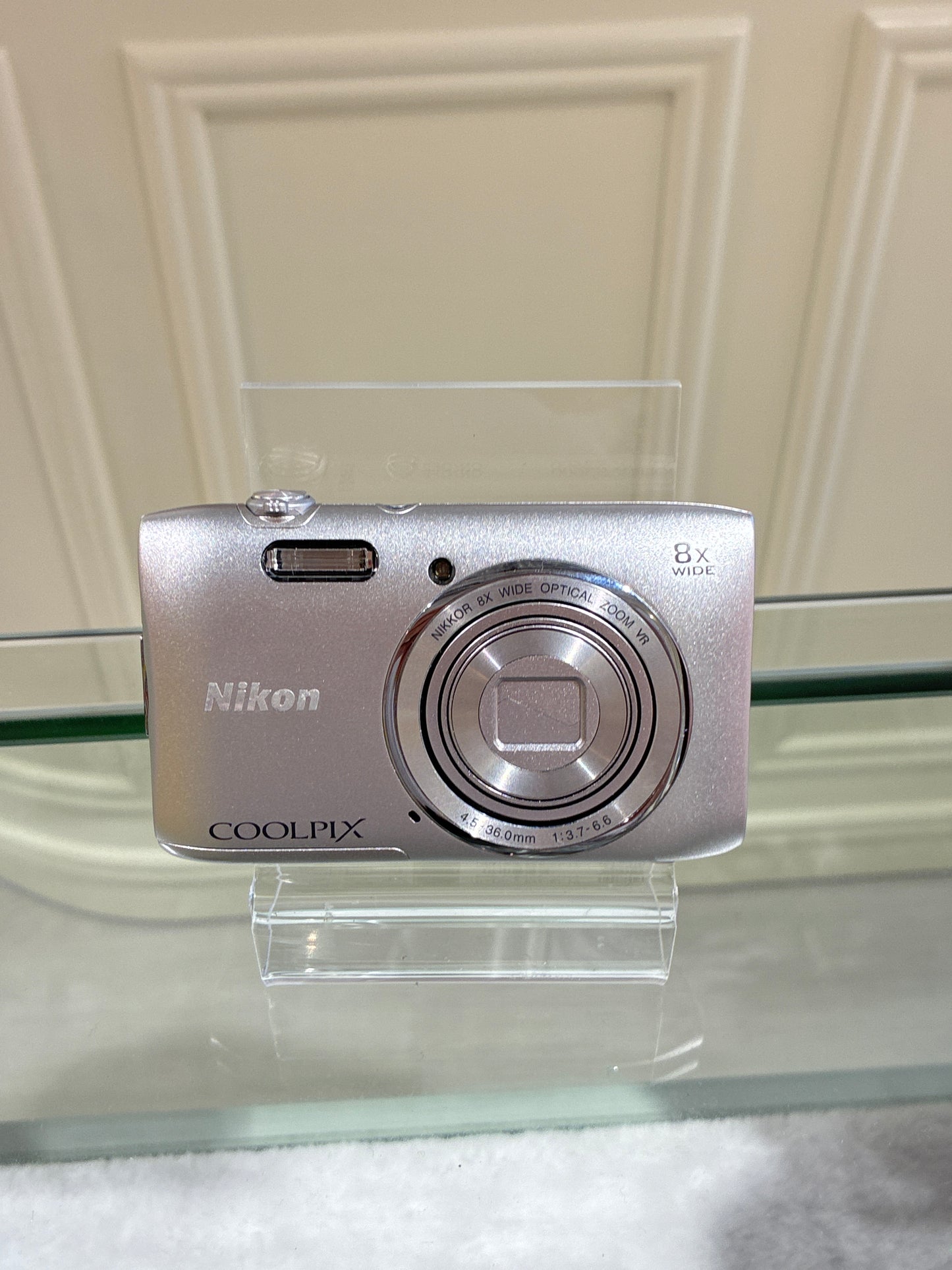 Nikon Coolpix S3600 nearly New
