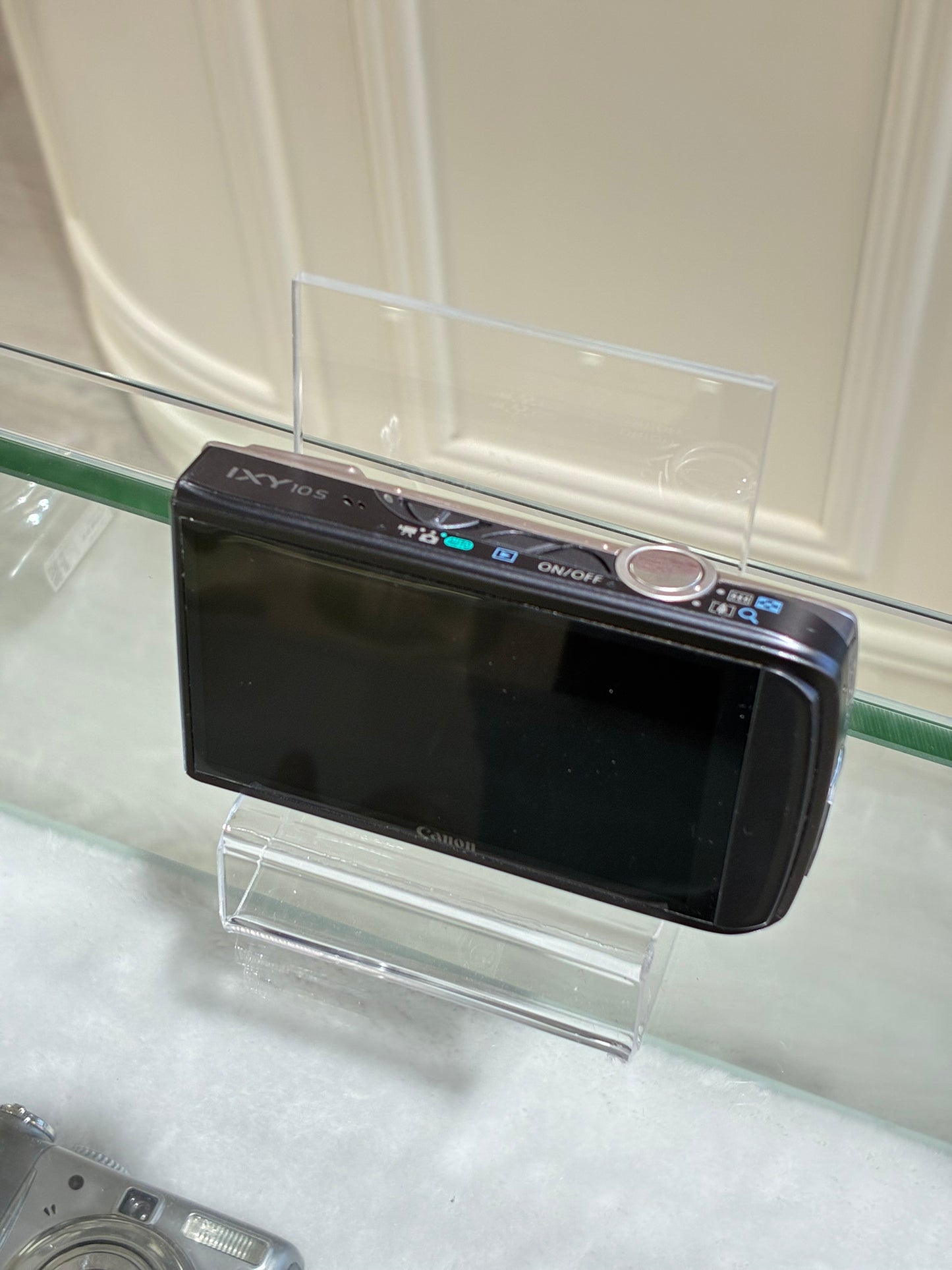 Canon IXY 10s in silver (IXUS 210) | Pay by alipay/in store purchase only, pls message us!