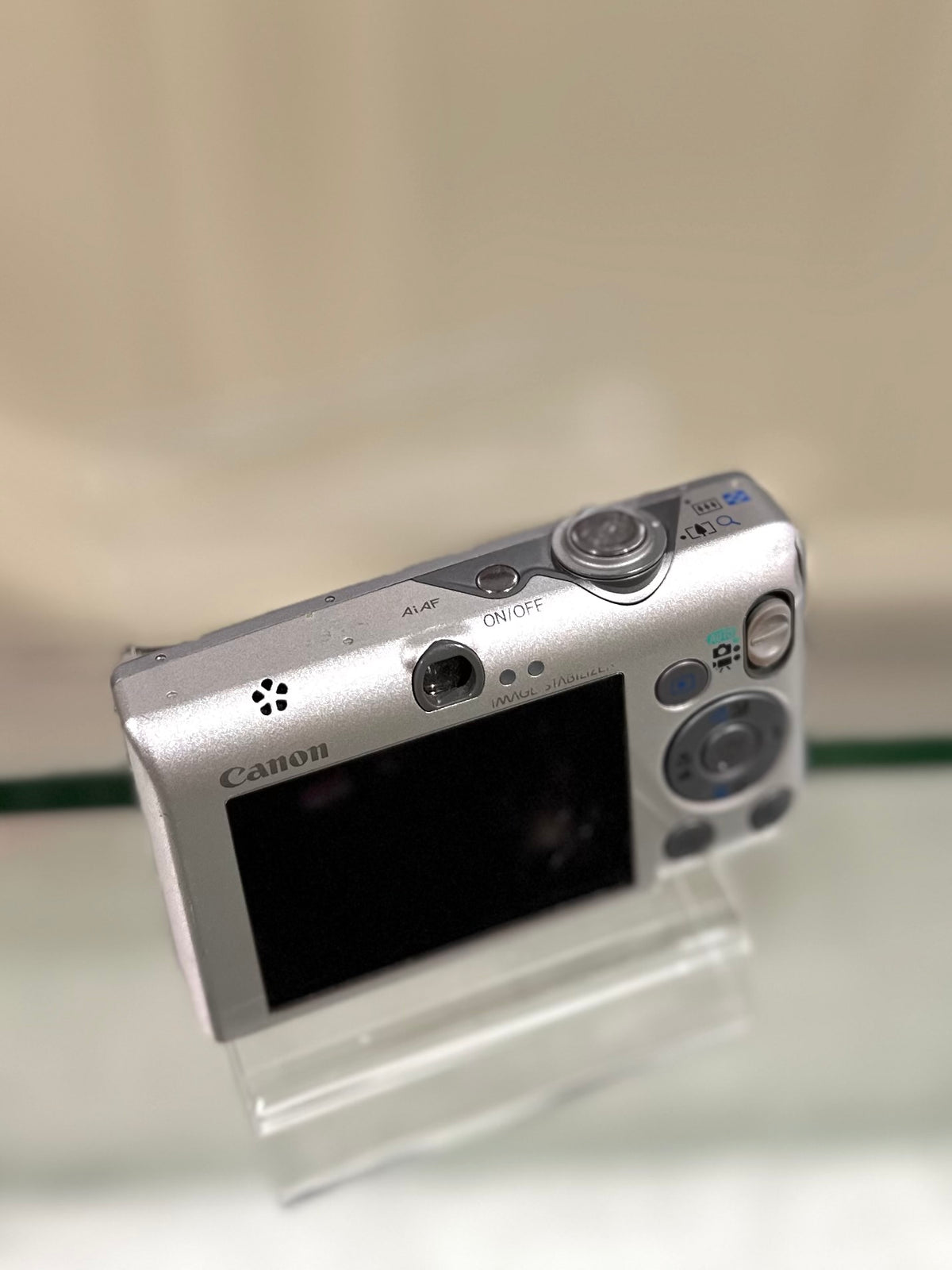 Lisa同款型號｜Canon IXUS 95is in Grey