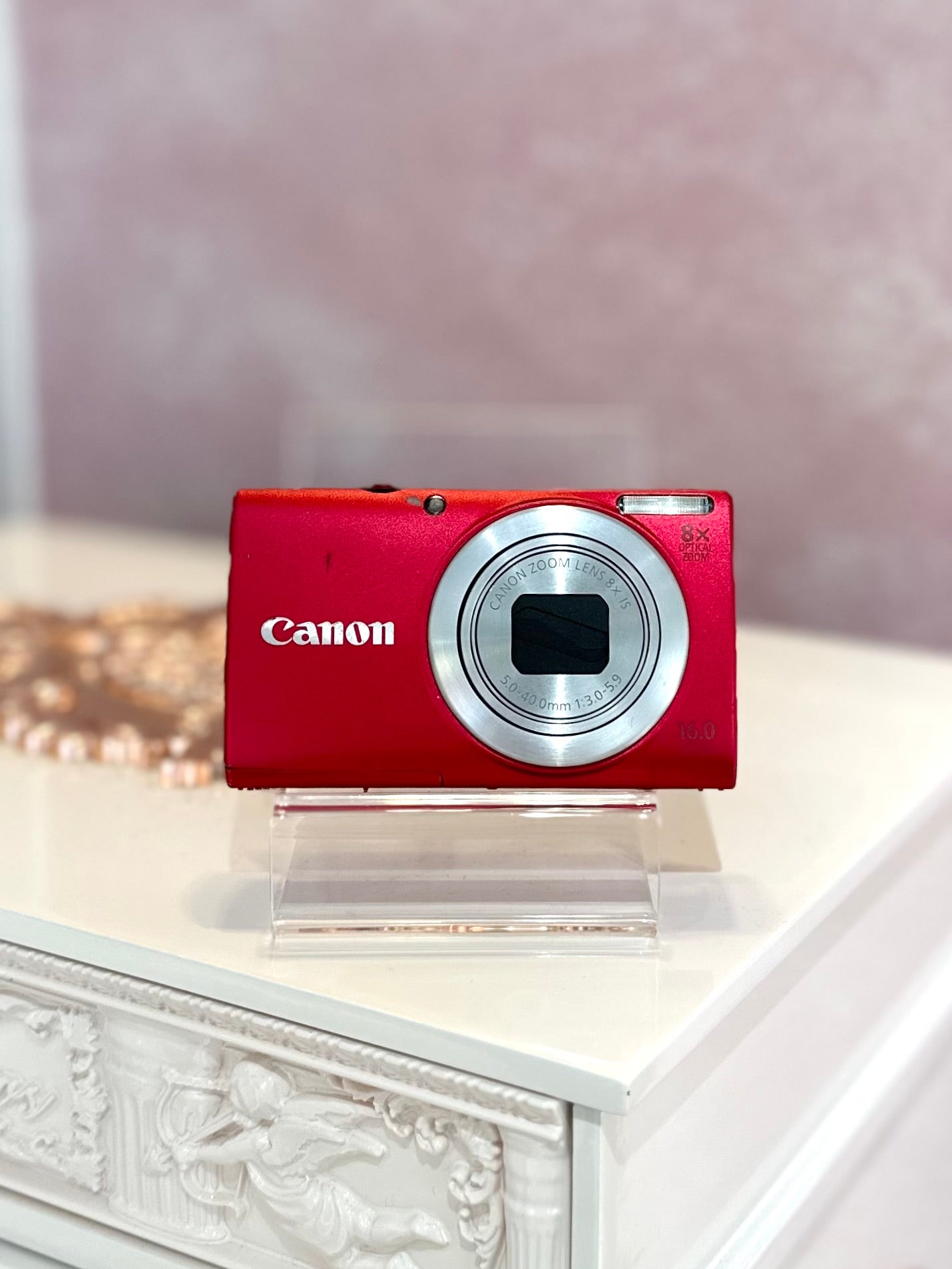 Canon Powershot A4000is in red