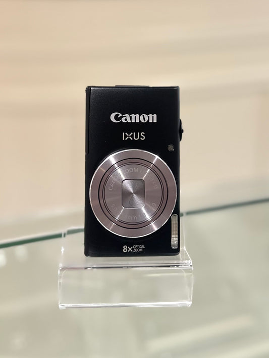 Canon IXUS 132 in black
