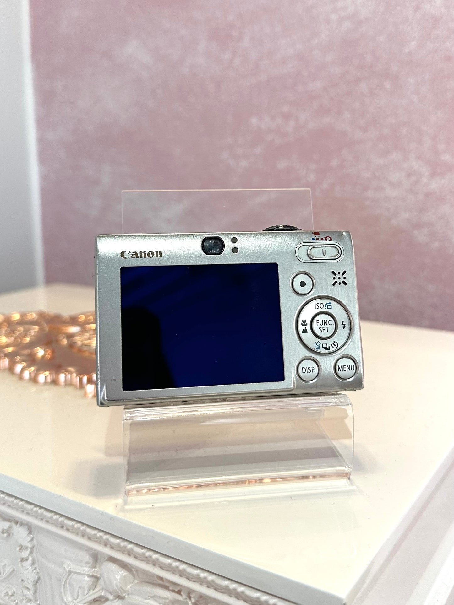 Canon IXUS 85is in silver