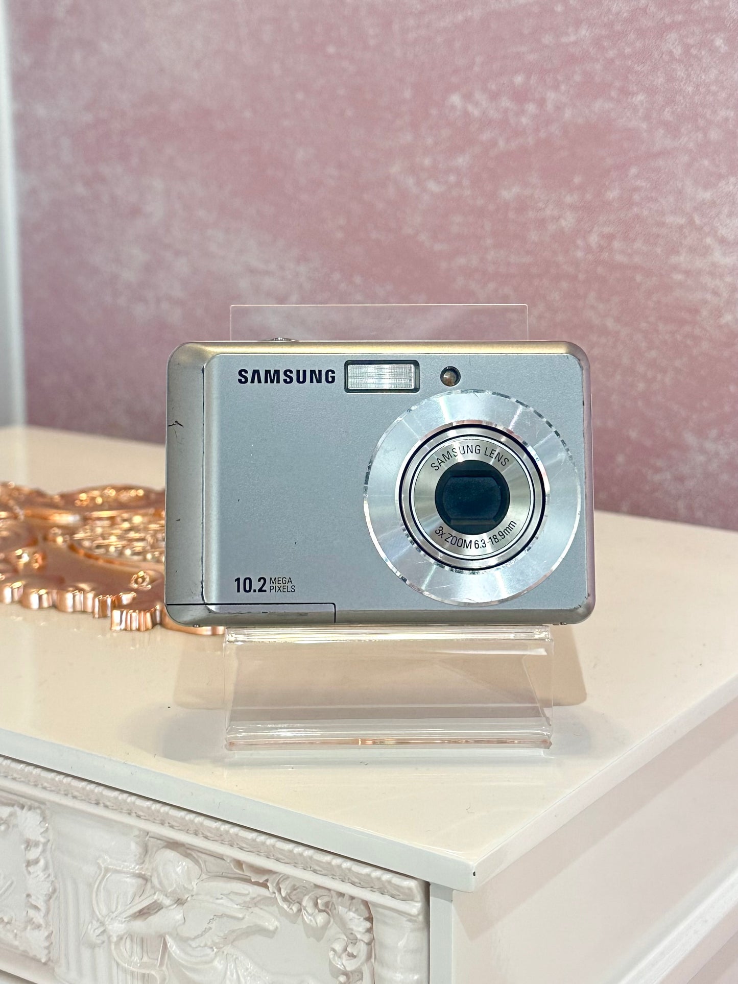 Samsung ES15 in silver
