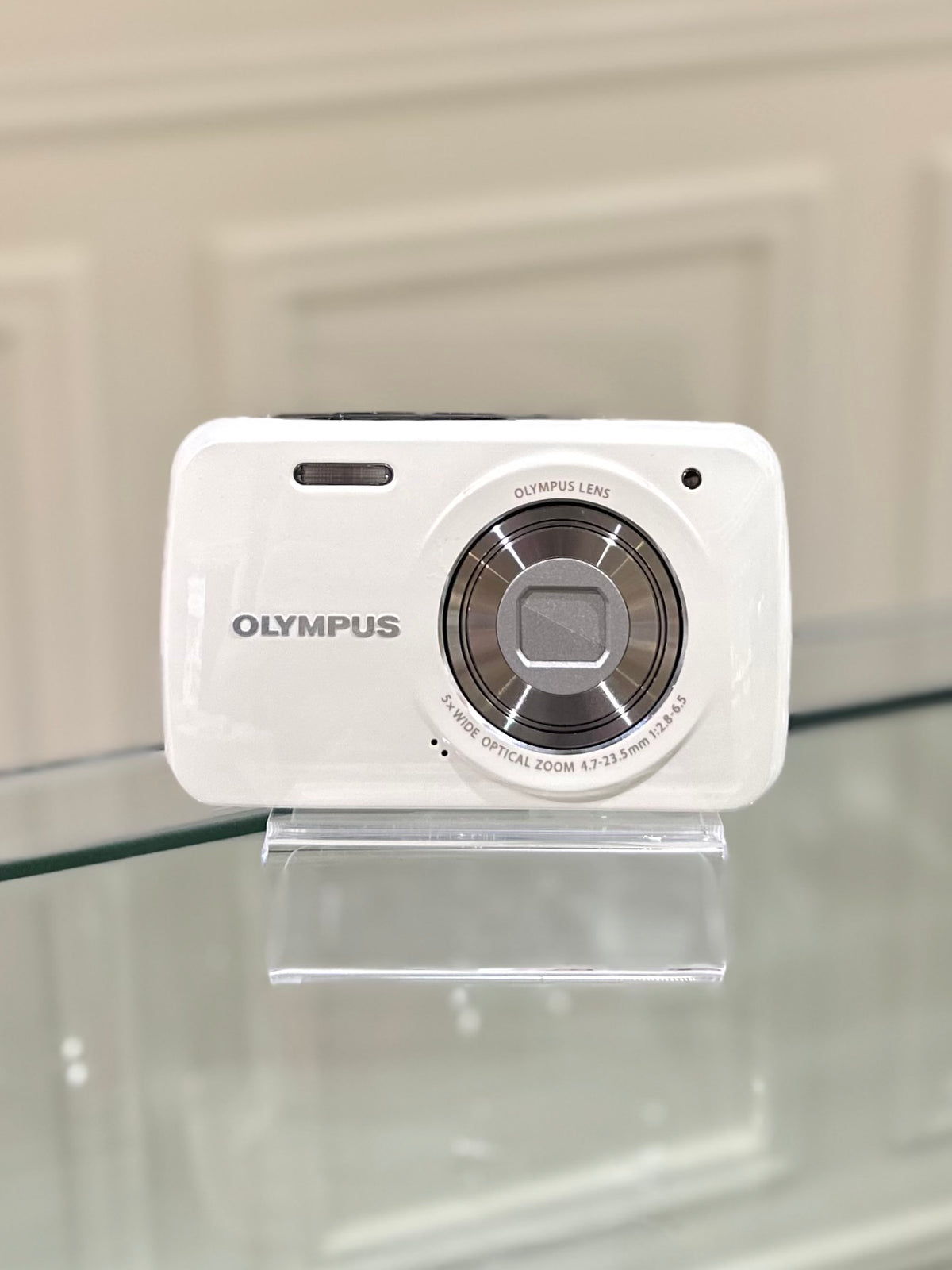 Olympus VH210 in white | Excellent Condition