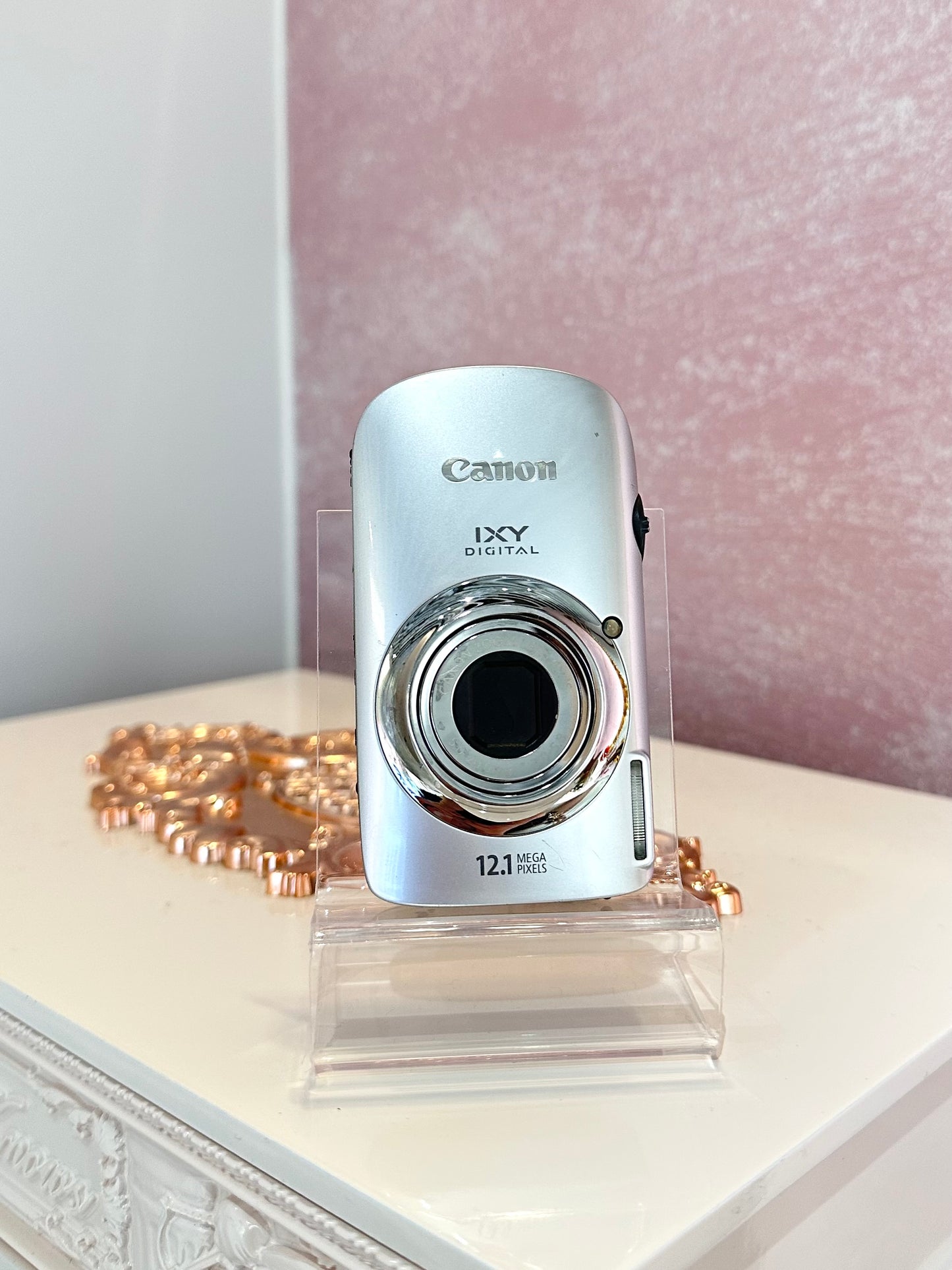 Canon IXY 510is in silver