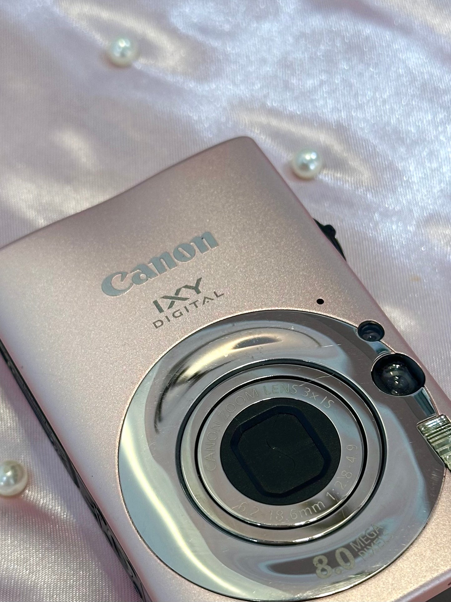 Canon IXY 20is (IXUS 80is) in pink excellent condition