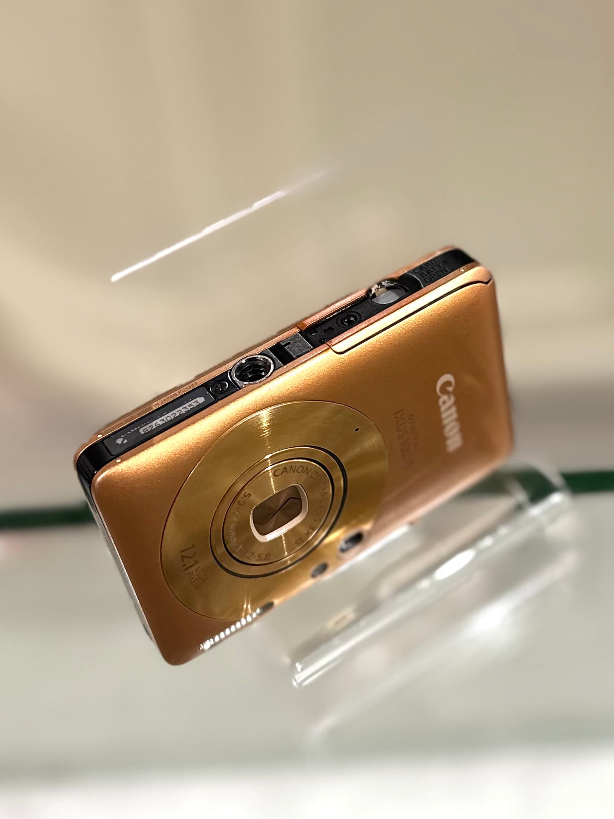 人像神機💛｜Canon IXUS 100is in Gold