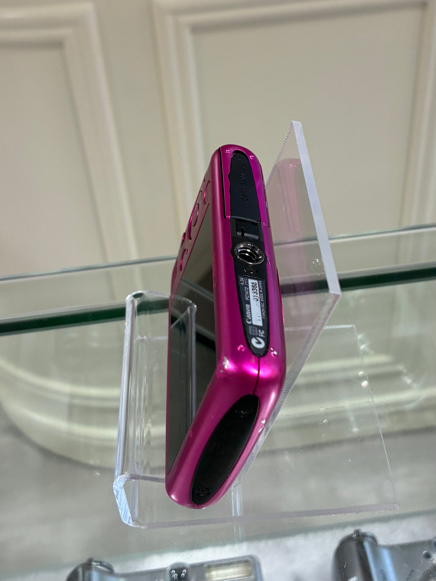 Canon IXUS 130 機王 Rare / Excellent condition (dm for purchase only )
