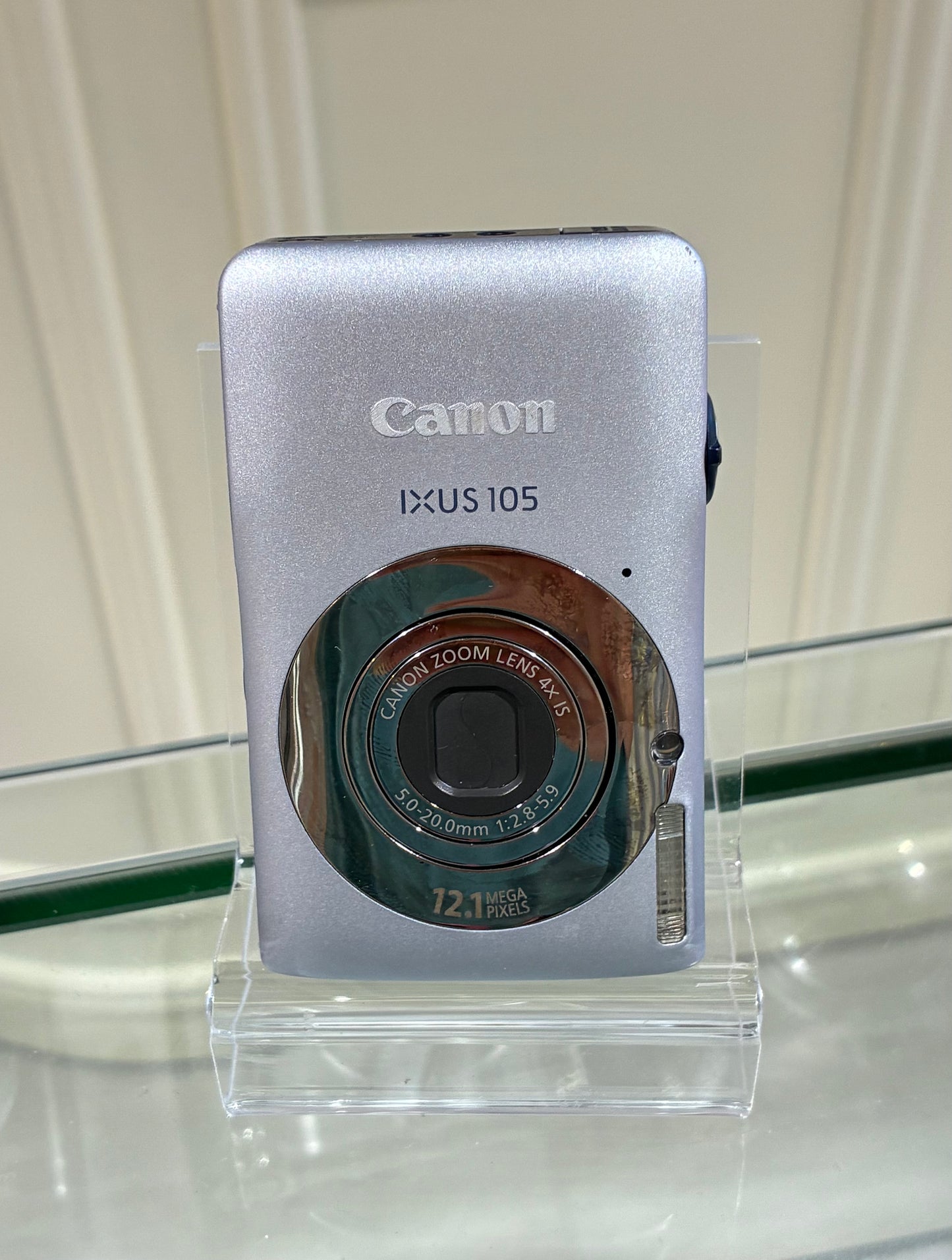 Canon IXUS 105 (IXY 200F) excellent condition