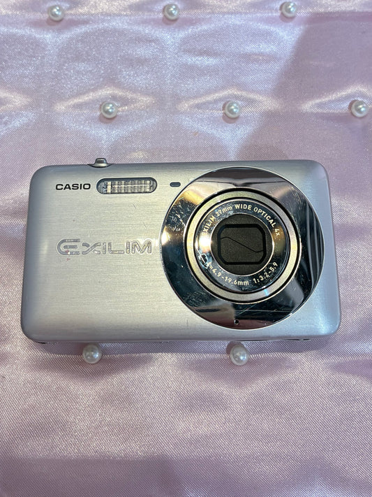 Casio EXILIM EX-Z800